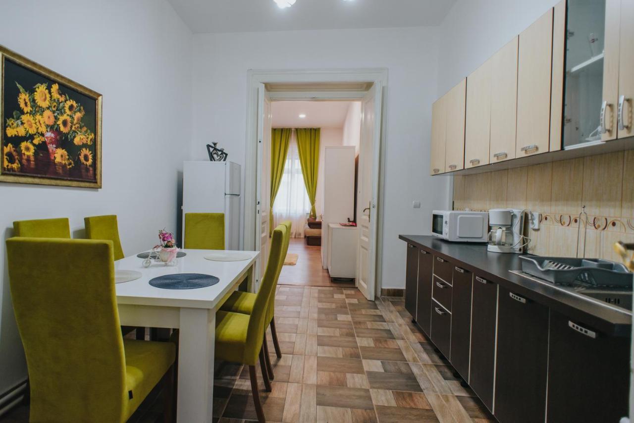 Noo'Vo Central Apartaments Oradea Exterior foto